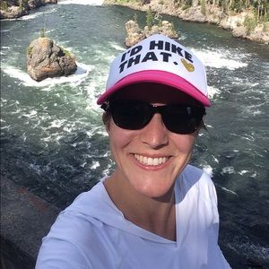 Meet your Posher, Ashley